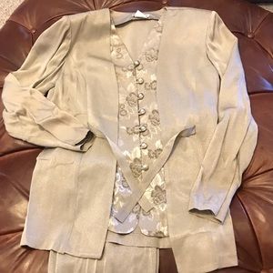 Woman’s formal pant suit